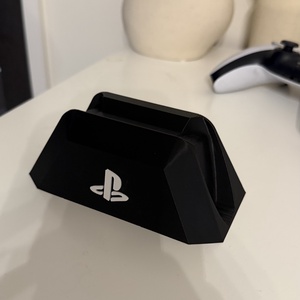 PS5 kontroller tartó állvány - otthon & életmód - dekoráció - asztal és polc dekoráció - dekorációs tál, tartó - Meska.hu