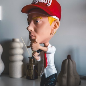 Eminem figura - otthon & életmód - dekoráció - dekoratív figurák és szobrok - Meska.hu