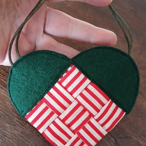 Ajándék kosárka - karácsony - adventi díszek - adventi gyertyadíszek és koszorúdíszek - Meska.hu