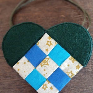 Ajándék kosárka - karácsony - adventi díszek - adventi gyertyadíszek és koszorúdíszek - Meska.hu