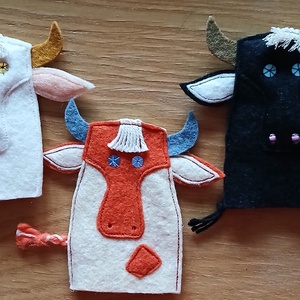  A TÖRÖK ÉS A TEHENEK    4db ujjbáb, Játék & Sport, Bábok, Báb készlet, Baba-és bábkészítés, Varrás, MESKA