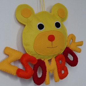 Macis névtábla - Sárga színben - választható színekkel - baba - mama - babaszoba dekoráció - baba névtábla - Meska.hu