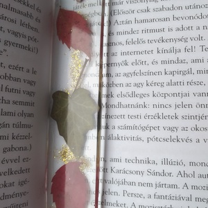 Őszi leveles műgyanta könyvjelző arany csillogással - igazi növényes könyvjelző - valódi virágos - egyedi - borostyán  - Meska.hu