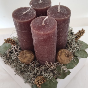 Adventi asztaldísz doboz zuzmóval, eukaliptusz levéllel, termésekkel - tartós karácsonyi asztaldísz - adventi koszorú, Karácsony, Adventi díszek, Adventi asztaldísz, Virágkötés, MESKA