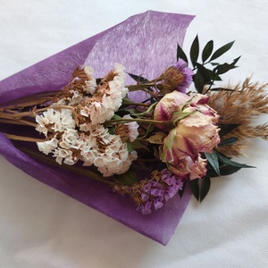 Mini szárazvirág csokor rózsával - boho virágcsokor - igazi növényekkel - valódi szárított virág  - otthon & életmód - dekoráció - Meska.hu