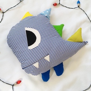 Dinoszaurusz párna - Dínós díszpárna - Csíkos Dínó figura - Textil játék - Dínó Textil figura - játék & sport - plüssállat & játékfigura - plüss dínók - Meska.hu