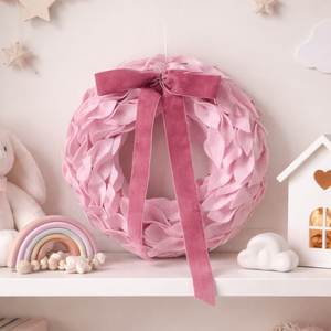 Rózsaszín filc koszorú - pasztell színű babaszoba dekoráció - gyerekszoba ajtódísz - babaköszöntő ajándék , Baba - mama, Babaszoba dekoráció, Mindenmás, MESKA