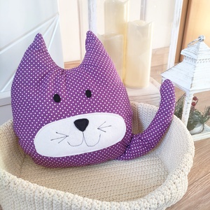Lila pöttyös cica párna - Cica Figura - Cicás díszpárna - Textil játék - Macska Textil figura - Meska.hu