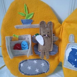 Nyuszi tojás házikóban - Húsvéti textil könyv gyerekeknek - Húsvéti csendeskönyv - Nyuszis játszókönyv - baba - mama - baba játékok - textilkönyv & babakönyv - Meska.hu