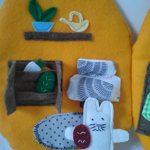 Nyuszi tojás házikóban - Húsvéti textil könyv gyerekeknek - Húsvéti csendeskönyv - Nyuszis játszókönyv - játék & sport - szerepjáték - Meska.hu