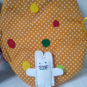 Nyuszi tojás házikóban - Húsvéti textil könyv gyerekeknek - Húsvéti csendeskönyv - Nyuszis játszókönyv - játék & sport - szerepjáték - Meska.hu