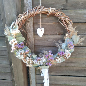Szárazvirágos ajtódísz fa szívvel -  koszorú szárított virágokkal - tavaszi kopogtató igazi növényekkel, Otthon & Életmód, Dekoráció, Ajtó- és ablak dekoráció, Ajtódísz & Kopogtató, Virágkötés, MESKA