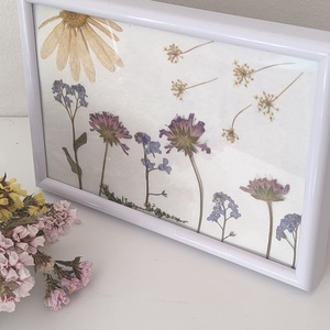Virágos kép igazi virágokból - virágok képkeretben - préselt virág kép - virágos fali kép - virágos dekoráció - otthon & életmód - dekoráció - asztal és polc dekoráció - florárium, terrárium - Meska.hu
