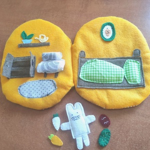 Készségfejlesztő interaktív játszókönyv Húsvéti nyuszival - Puha textil könyv -  A Nyuszi háza húsvéti csendeskönyv - baba - mama - baba játékok - textilkönyv & babakönyv - Meska.hu