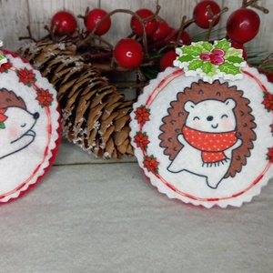 Sünis karácsonyi físzek - karácsony - karácsonyi lakásdekoráció - karácsonyfadíszek - Meska.hu Sünis karácsonyi físzek - karácsony - karácsonyi lakásdekoráció - karácsonyfadíszek - Meska.hu