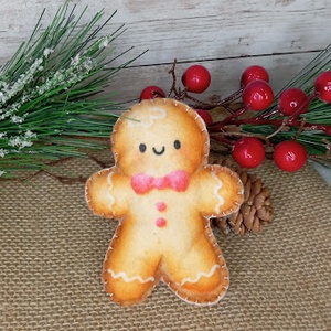 Filc mézi figura - karácsony - karácsonyi lakásdekoráció - karácsonyi manók, figurák - Meska.hu