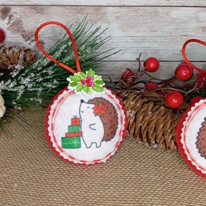 Sünis karácsonyi díszek, Karácsony, Karácsonyi lakásdekoráció, Karácsonyfadíszek, Varrás, MESKA