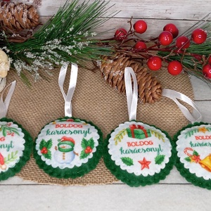 Boldog karácsony fenyődísz csomag - karácsony - karácsonyi lakásdekoráció - karácsonyfadíszek - Meska.hu