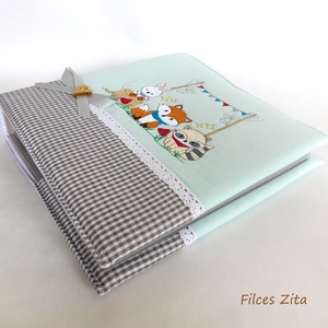 Erdei állatos hímzett baba album / erdei állatos fotóalbum hímzett névvel is - otthon & életmód - papír, írószer - album & fotóalbum - Meska.hu
