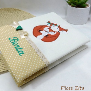 Rókás hímzett baba fotóalbum névvel - egyedi fényképalbum névhímzéssel - album rókával - otthon & életmód - papír, írószer - album & fotóalbum - Meska.hu