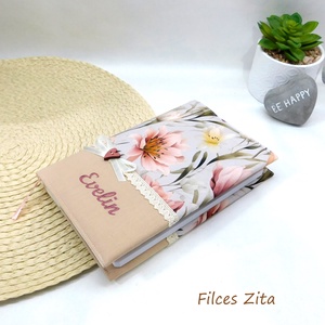 Virágos napló névhímzéssel  - Meska.hu