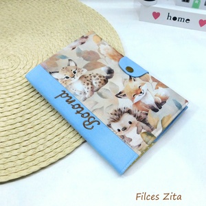 Erdei állatos egészségügyi kiskönyv borító névhímzéssel, Otthon & Életmód, Papír, írószer, Egészségügyi kiskönyv borító, Varrás, Hímzés, MESKA