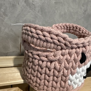 Horgolt macis kosár - baba - mama - babaszoba-dekoráció - babaszoba dekoráció - Meska.hu