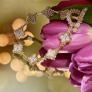 Fűzött gyöngy karkötő - ékszer - karkötő - gyöngyös karkötő - Meska.hu