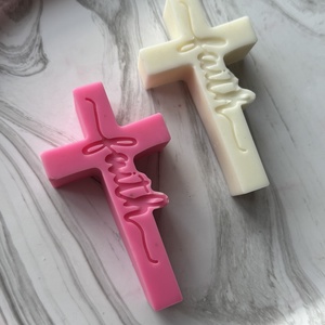 Kereszt alakú díszgyertya � Faith felirattal - esküvő - dekoráció - gyertya & gyertyatartó - Meska.hu