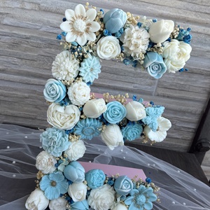 Névre szóló, kézműves virágbetű � különleges ajándék  - Meska.hu