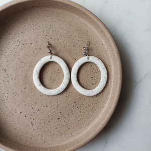 Ovális  bedugós fülbevaló, Ékszer, Fülbevaló, Lógó fülbevaló, Ékszerkészítés, Gyurma, MESKA