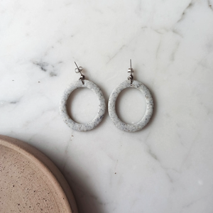 Ovális  bedugós fülbevaló, Ékszer, Fülbevaló, Lógó fülbevaló, Ékszerkészítés, Gyurma, MESKA