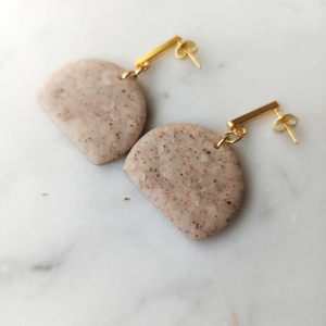 Félkör  bedugós fülbevaló - ékszer - fülbevaló - lógó fülbevaló - Meska.hu