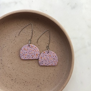 Terrazzo mintájú félkör fülbevaló, Ékszer, Fülbevaló, Lógó fülbevaló, Ékszerkészítés, Gyurma, MESKA