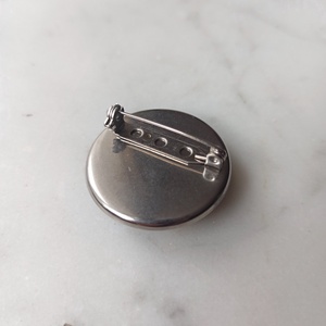 Citromos gyurma kitűző - ékszer - kitűző és bross - Meska.hu