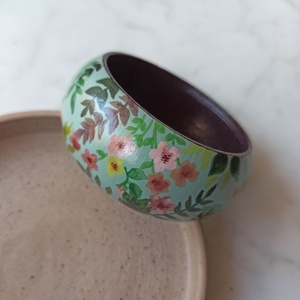 Virágos festett fa karkötő, Ékszer, Karkötő, Karperec, Festett tárgyak, MESKA