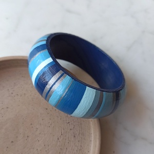 Csíkos festett fa karkötő, Ékszer, Karkötő, Karperec, Festett tárgyak, MESKA