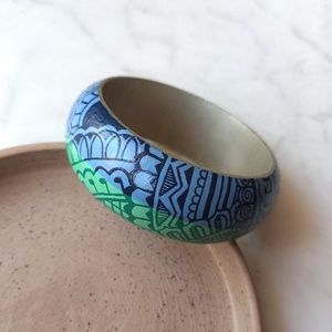 Festett fa karkötő, Ékszer, Karkötő, Karperec, Festett tárgyak, MESKA