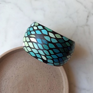 Festett fa karkötő, Ékszer, Karkötő, Karperec, Festett tárgyak, MESKA