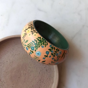 Virágos festett fa karkötő, Ékszer, Karkötő, Karperec, Festett tárgyak, MESKA