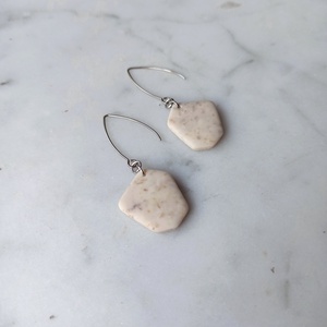 Szögletes fülbevaló - ékszer - fülbevaló - lógó fülbevaló - Meska.hu