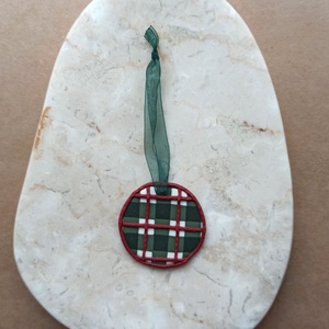 Gyurma karácsonyfadísz - kockás takaró - karácsony - karácsonyi lakásdekoráció - karácsonyfadíszek - Meska.hu