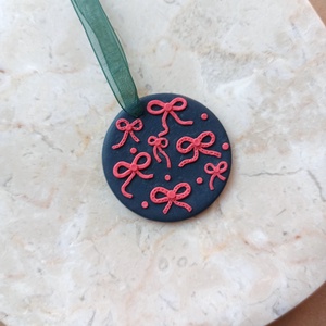 Gyurma karácsonyfadísz - masni - karácsony - karácsonyi lakásdekoráció - karácsonyfadíszek - Meska.hu