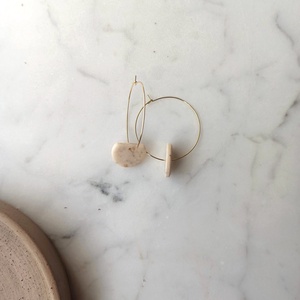 Félkör gyurma fülbevaló - ékszer - fülbevaló - lógó fülbevaló - Meska.hu