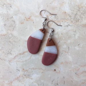 Csepp alakú gyurma fülbevaló - ékszer - fülbevaló - lógó fülbevaló - Meska.hu