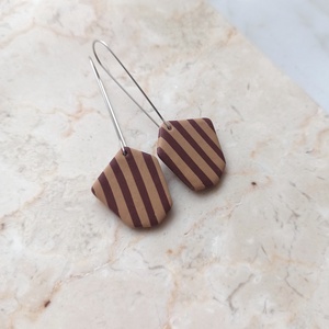 Csíkos gyurma fülbevaló - bordó és bézs, Ékszer, Fülbevaló, Lógó fülbevaló, Ékszerkészítés, Gyurma, MESKA