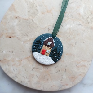 Gyurma karácsonyfadísz - erdei házikó - karácsony - karácsonyi lakásdekoráció - karácsonyfadíszek - Meska.hu