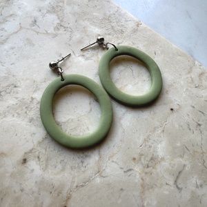 Ovális  bedugós fülbevaló - pisztácia - ékszer - fülbevaló - lógó fülbevaló - Meska.hu