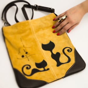  Fiorella okkersárga cica/ velúrbőr táska -  - Meska.hu