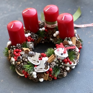Adventi koszorú korcsolyával - Meska.hu